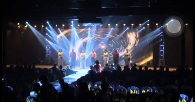 作家燕大侠的朗诵艺术生涯