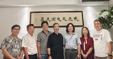 文学的渡口：著名作家韩少功会见加拿大中文作家燕飞